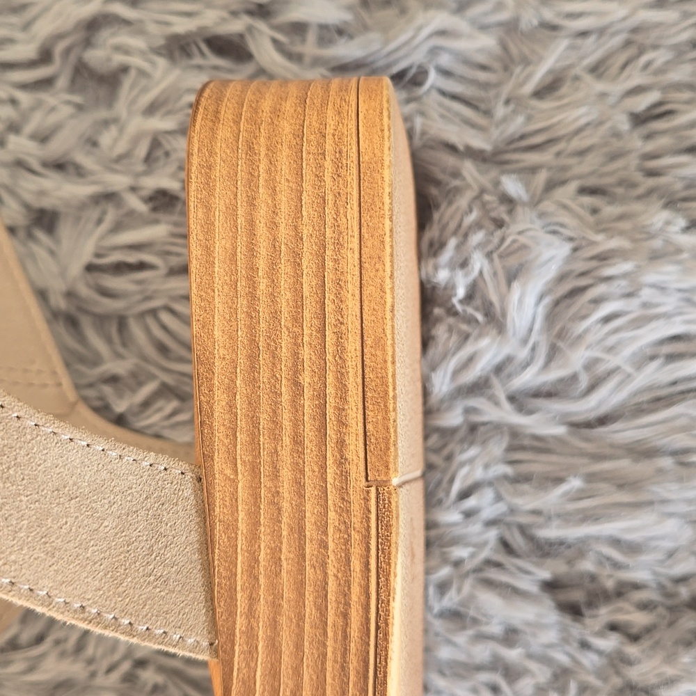 ๐๏ธ Bella Vita Sandals ๐ฎ๐น - Picture 5 of 5